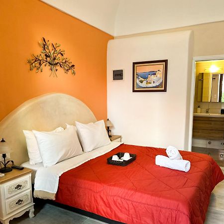Pansion Zaharoula Hotel Фира Екстериор снимка