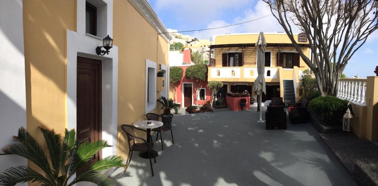 Pansion Zaharoula Hotel Фира Екстериор снимка